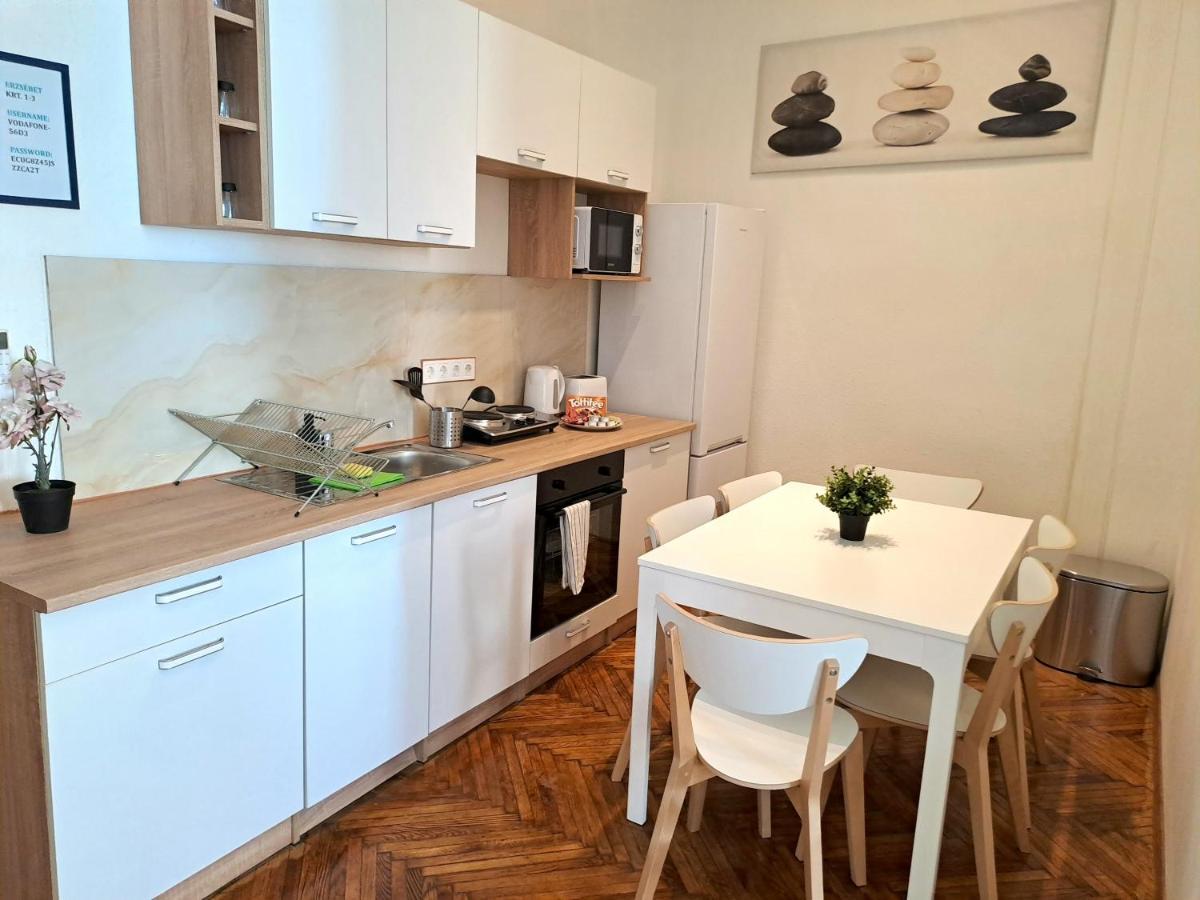 Emerald Apartment ブダペスト エクステリア 写真